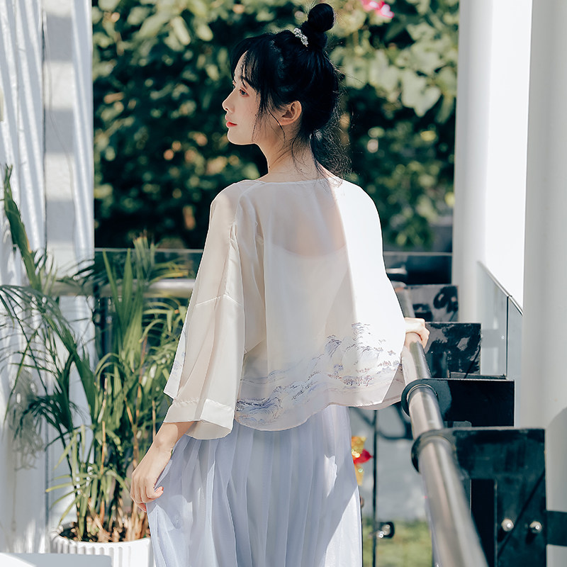 配吊带裙子的夏季小披肩仙女外搭洋气短款百搭雪纺超仙防晒衣女在类目 女装/女士精品, 蕾丝衫/雪纺衫中 - 来自Buy2taobao.com提供专业的淘宝代购服务