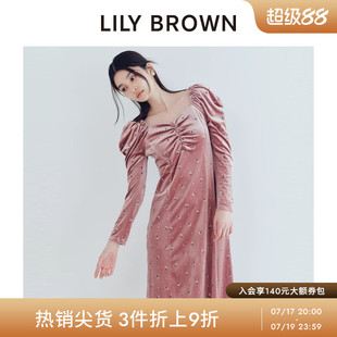 LILY BROWN秋冬款优雅泡泡袖花朵刺绣丝绒连衣裙LWCO254088
