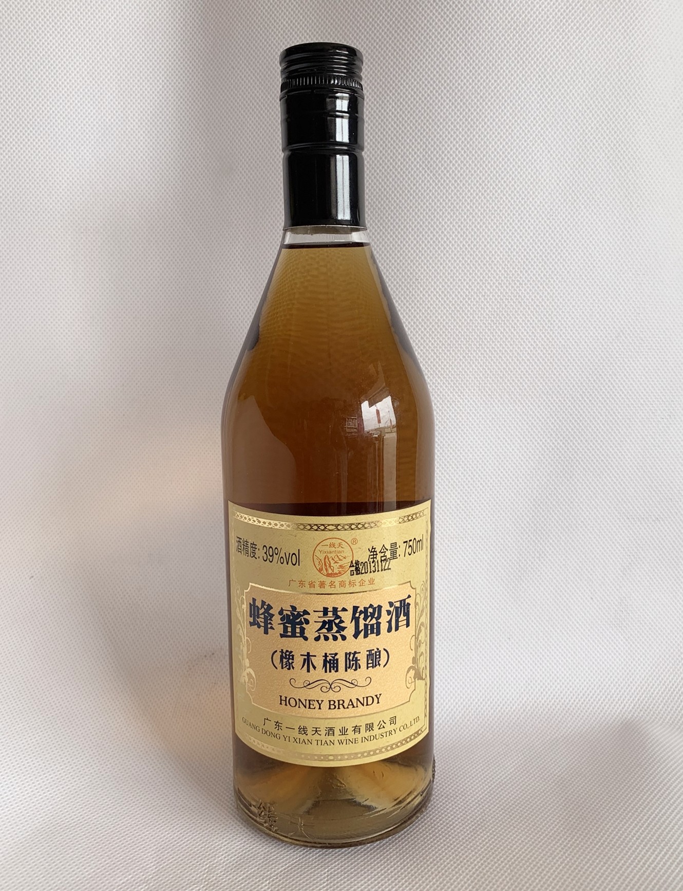 2014年一线天蜂蜜蒸馏白兰地橡木桶陈酿39度750ml