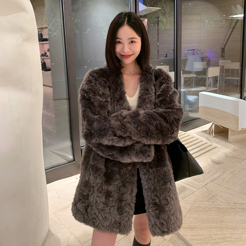 V领长款宽松羊羔卷毛皮草外套