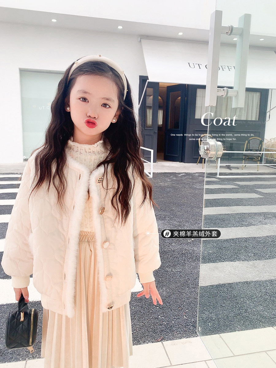 AMYBABY GIRLS XIAOXIANGFENG 면화 의류 2024 새로운 겨울 어린이 스티치 대비 색 카디건 따뜻한 자켓