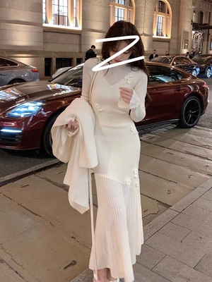 赵大青立体花朵针织连衣裙