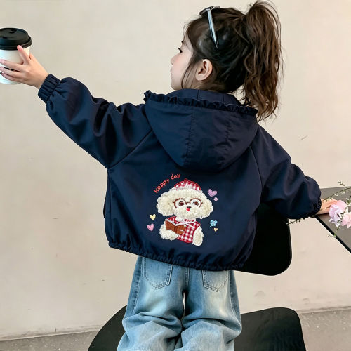 女童外套春秋款2026新款女孩宝宝秋装连帽上衣洋气儿童秋季冲锋衣