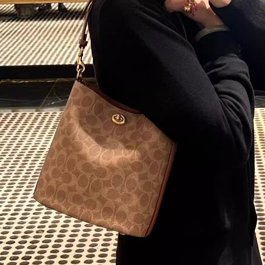 美国奥莱免税通勤 Willow 水桶包经典老花手提包单肩斜挎包袋配件