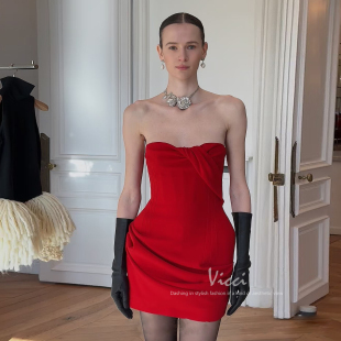 纯欲性感复古抹胸连衣裙修身 宴会生日礼服裙褶皱包臀短裙2026新款