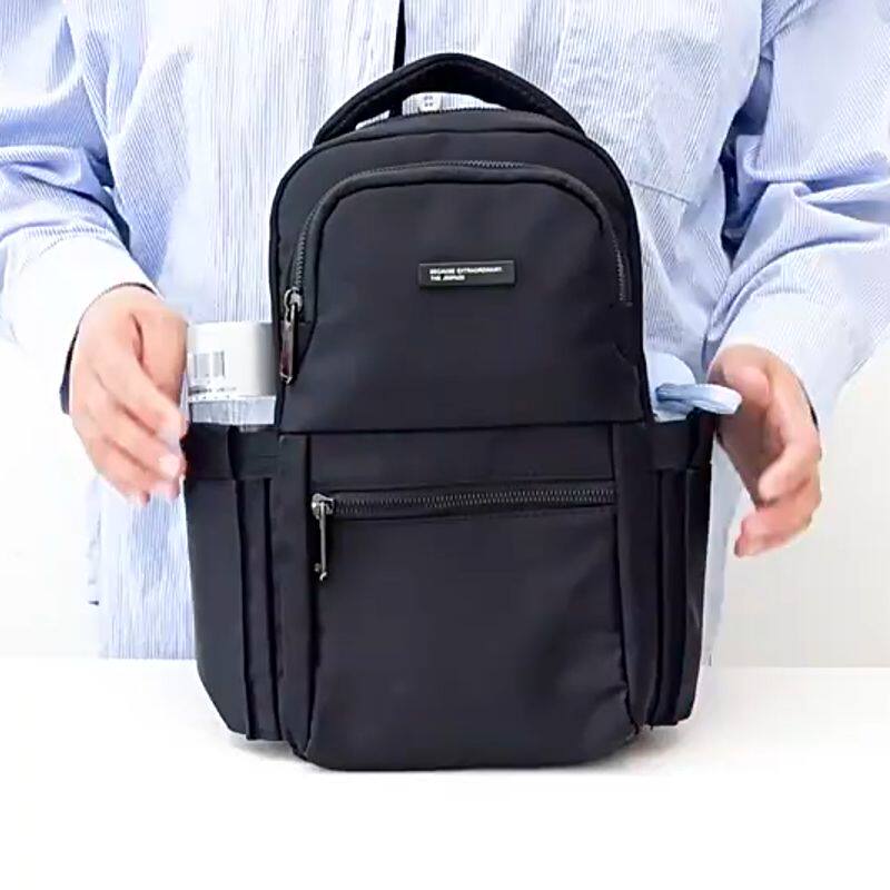 金派迪潮牌男大容量斜挎胸包双侧水杯伞插位单肩后背9.7寸平板包