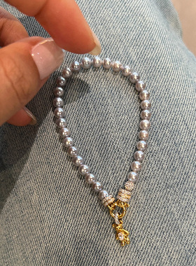 小红书爆款可爱小熊灰手链手饰配饰高级感精致手链简约款一件代发