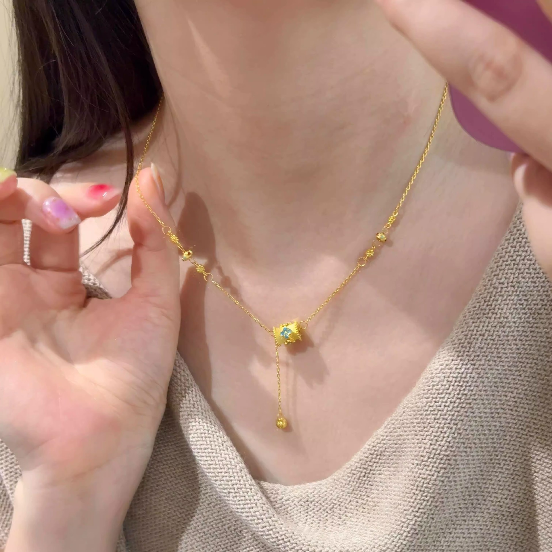 小红书爆款浮花路路通吊坠项链新中式百搭氛围感毛衣链女一件代发