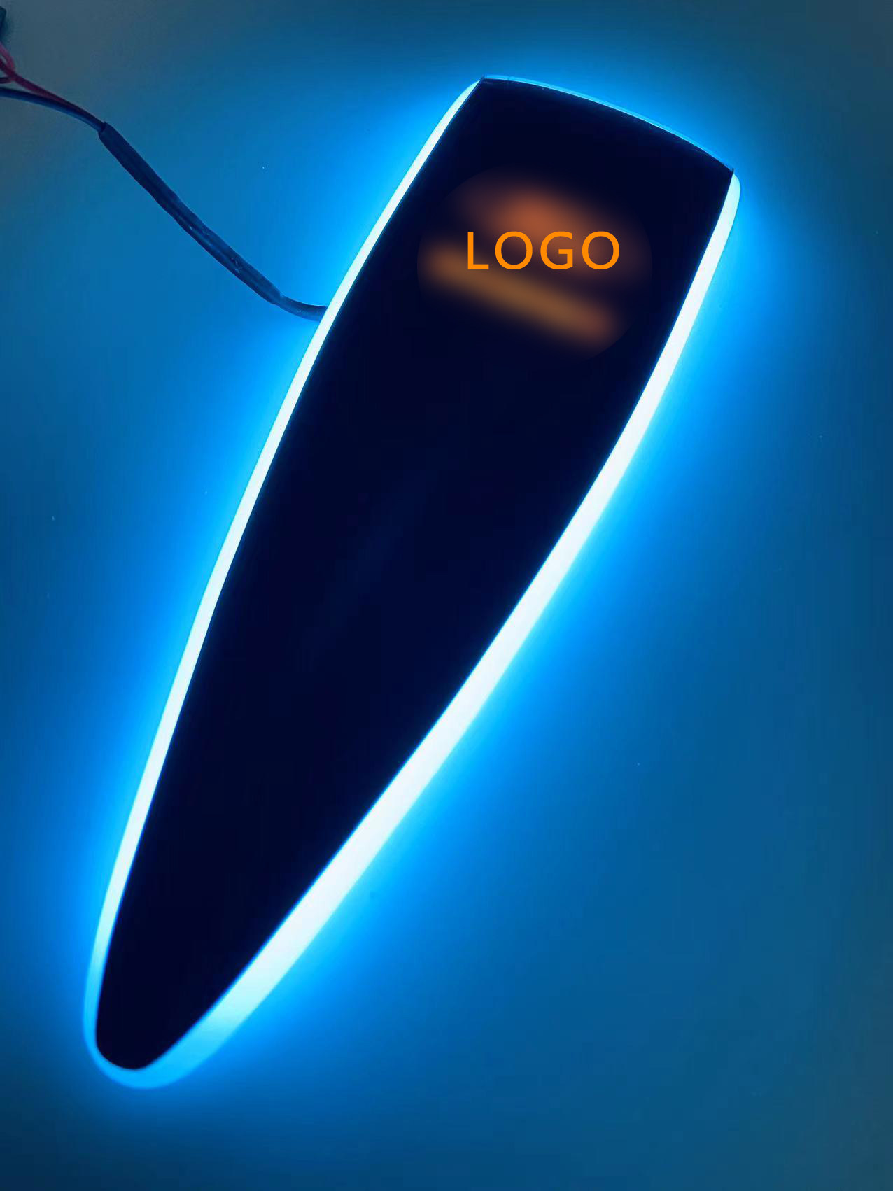 适用于三色福特猛禽全顺商务车改装车壁灯阅读灯B柱氛围灯房车灯