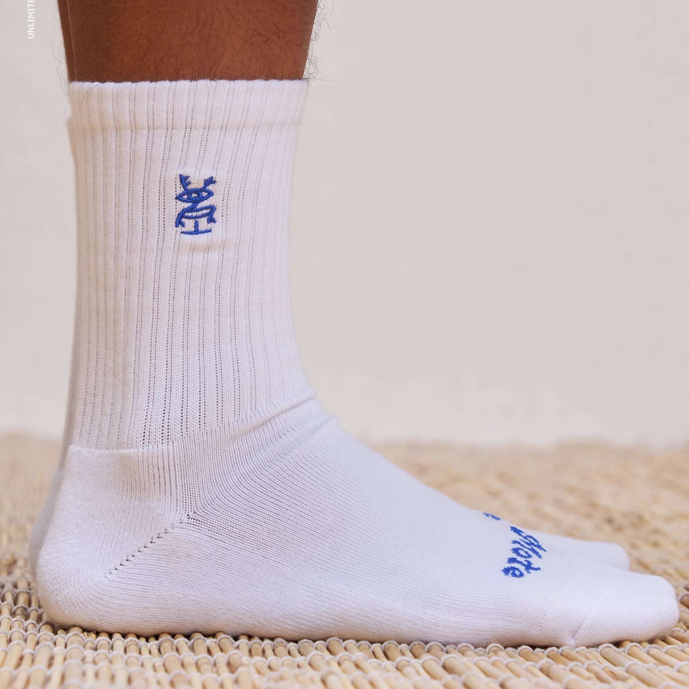 Unlimited Mote〔甲骨文中筒袜〕精梳棉毛巾底日系休闲长袜子