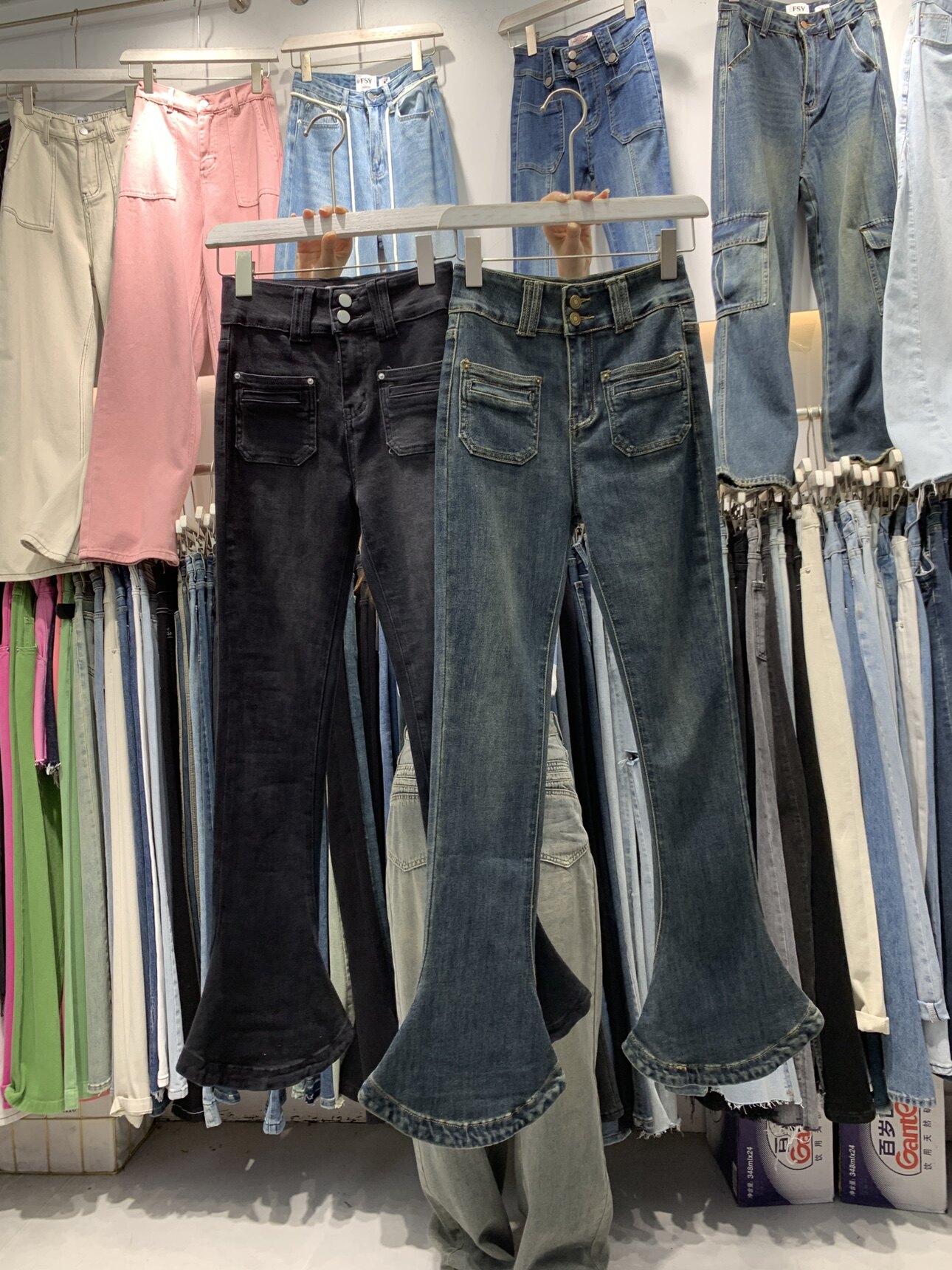 早秋新款设计感小众弹力高腰牛仔裤女直筒阔脚微喇叭拖地马蹄裤子