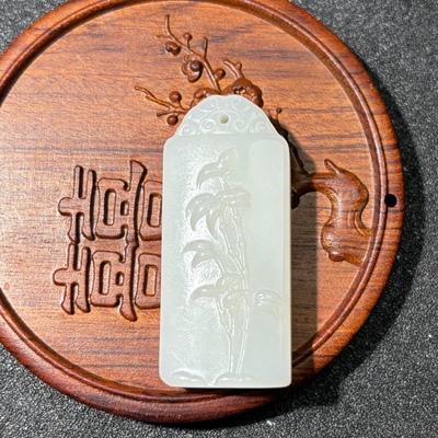 竹报平安挂件罗甸玉白玉