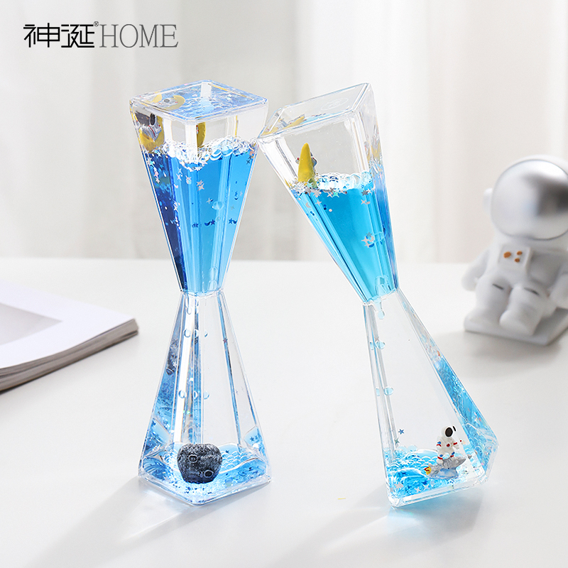 液体流油时间沙漏解压宇航员摆件