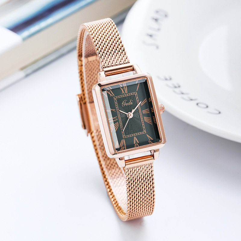 D新款网红同款个性复古方形女士手表韩版时尚休闲学生防水手表