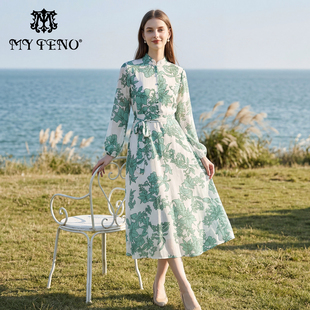 女 连衣裙子收腰长裙气质时尚 马天奴2026春夏新款 绿色印花立领长袖