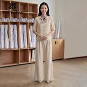马天奴2026春新款 通勤 子配围巾三件套装 米白V领短袖 上衣直筒西裤