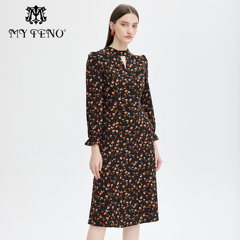 马天奴文艺印花镂空领连衣裙