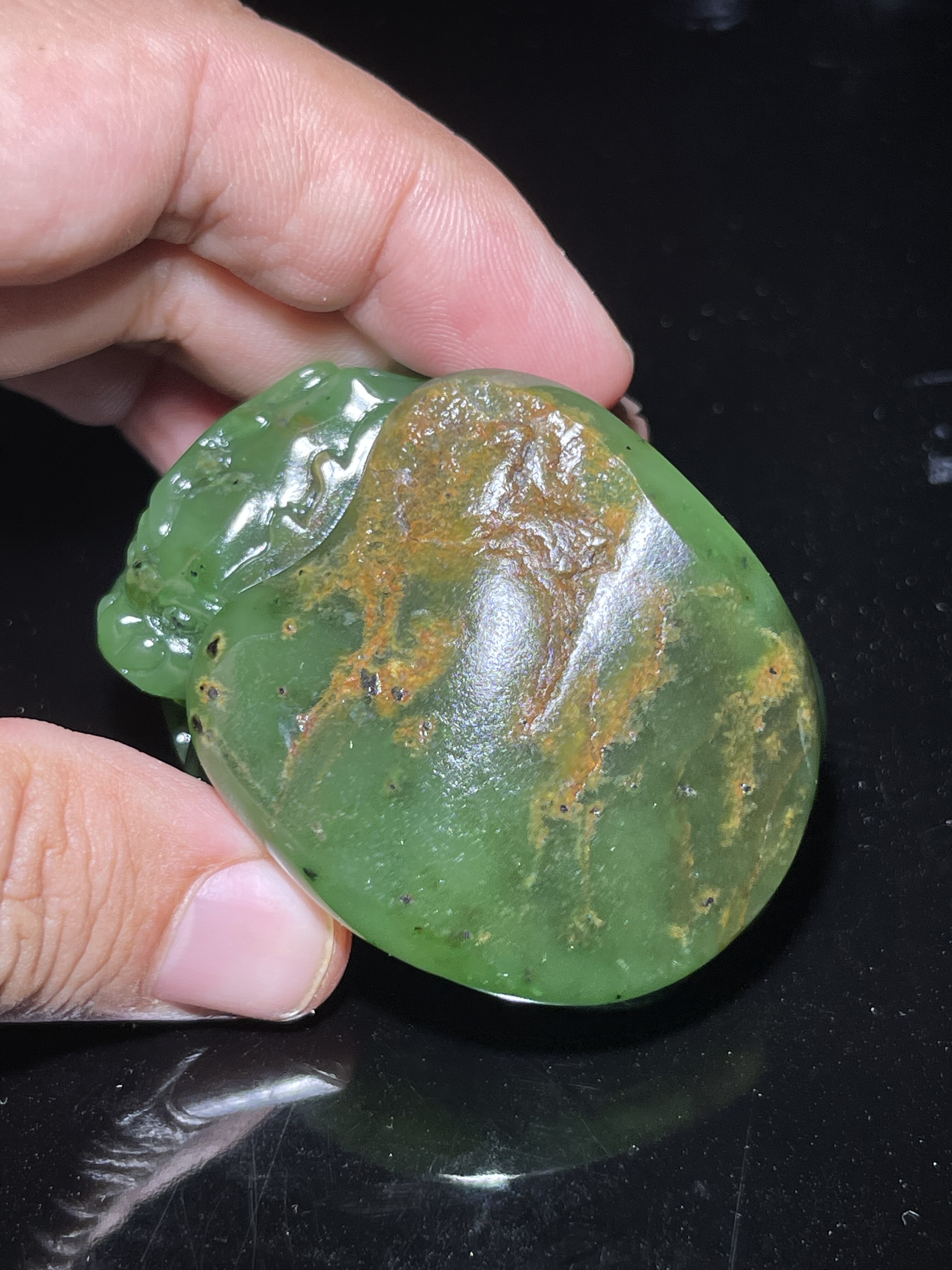 苏工玉雕新疆和田玉碧玉菠菜绿貔貅吊坠玛纳斯籽料守护挂件玉坠