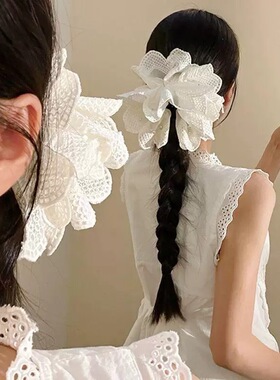 法式白色花朵蕾丝珍珠马尾抓夹女高级感温柔百搭后脑勺夹子头饰