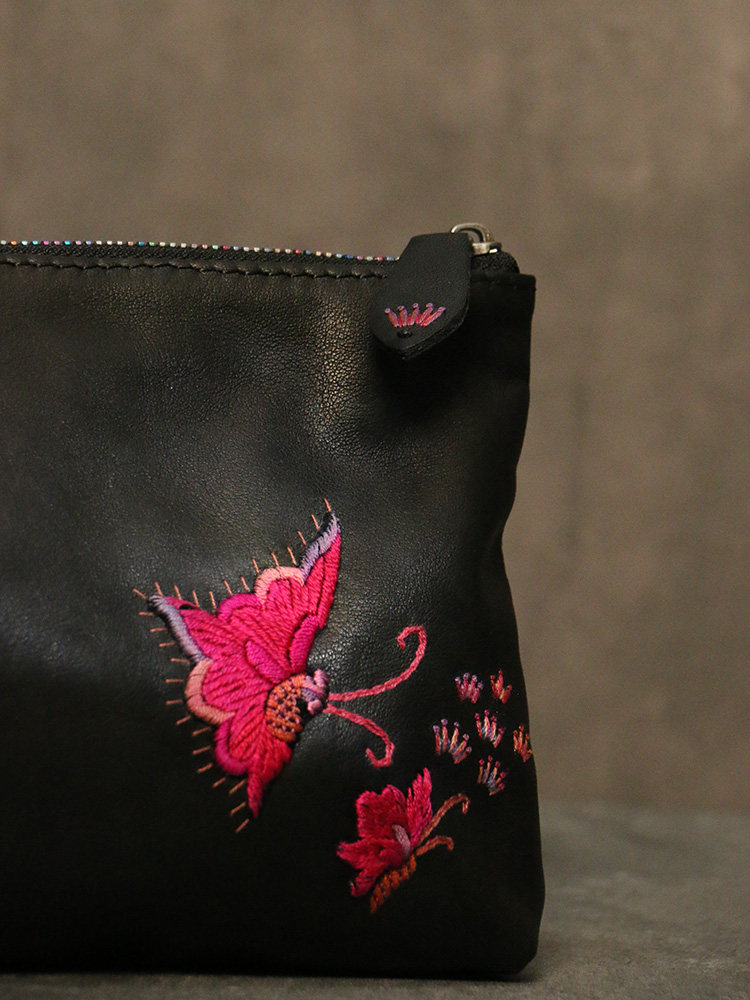 蝶2023抒闲原创老绣牛皮包手工刺绣化妆包收纳包民族风柔软大容量