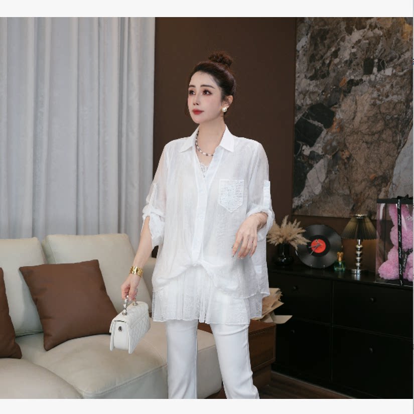 设计感白色蕾丝拼接Polo领衬衫女