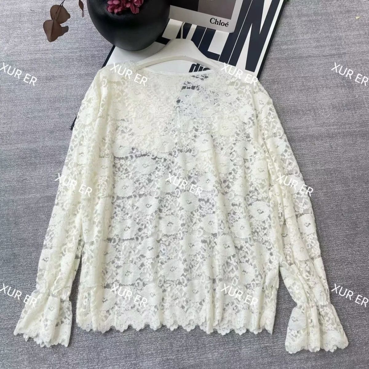 雪儿 X1583韩系V领纯色公主袖蕾丝T恤叠搭上衣打底衫