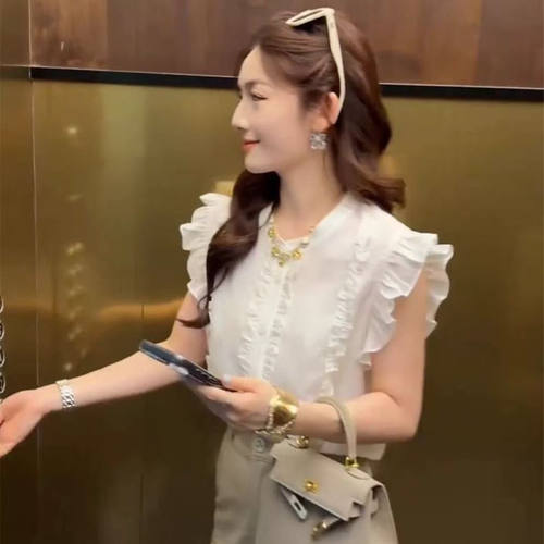 韩系时尚木耳边单排扣飞飞袖衬衫女夏季漂亮减龄小衫独特别致上衣