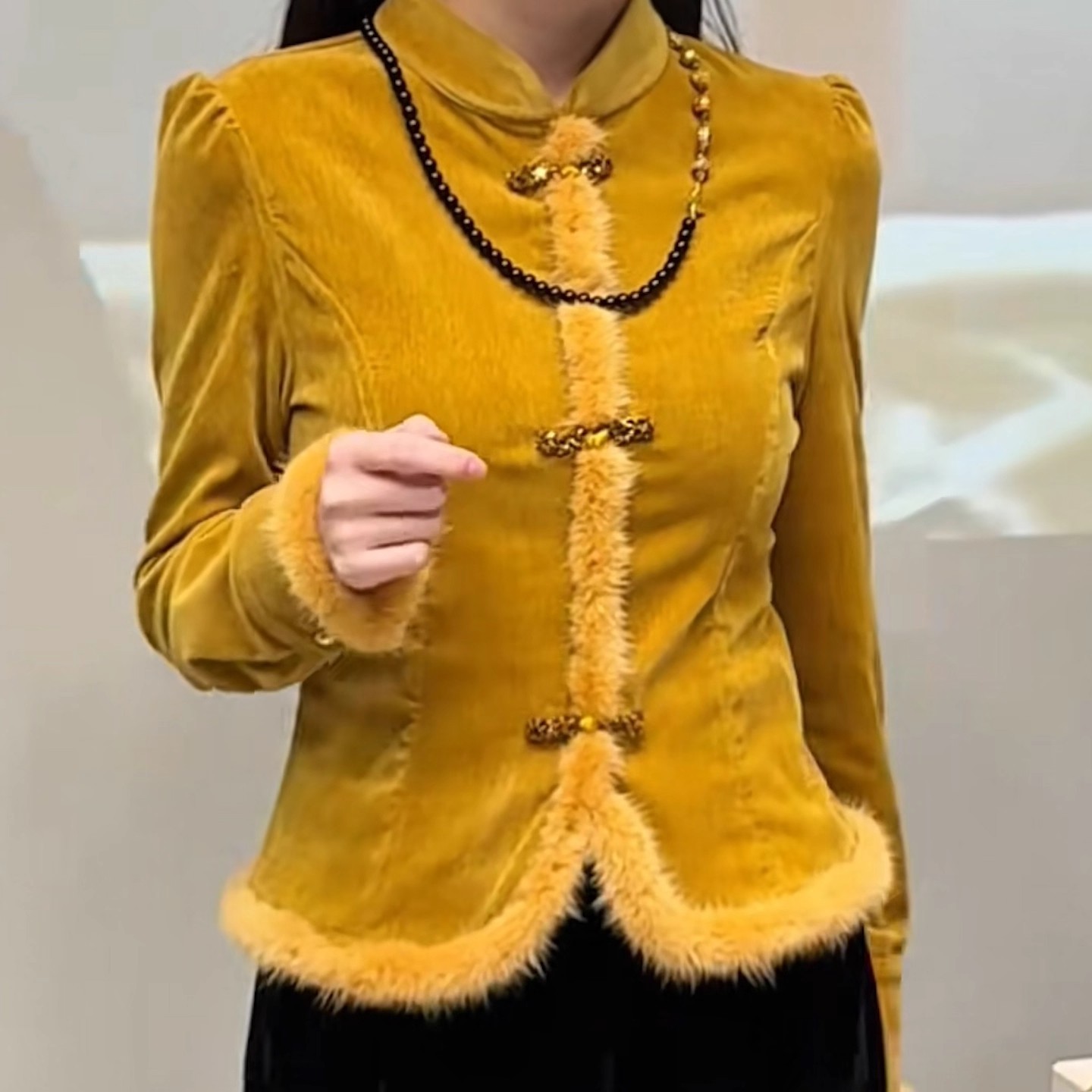 女冬大码修身立领盘扣加厚打底衫