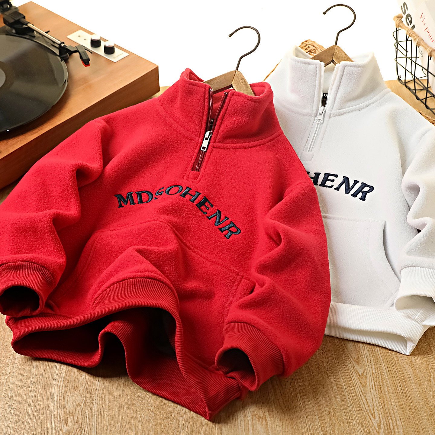 红色卫衣男童加绒2025新款冬季加厚半高领保暖一体绒中大儿童打底