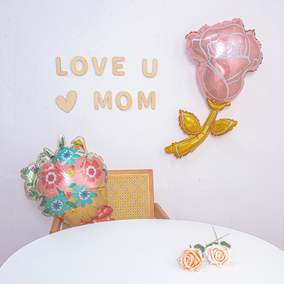 母亲节妈妈生日派对装饰场景布置玫瑰花气球LOVE木质背景墙面装饰