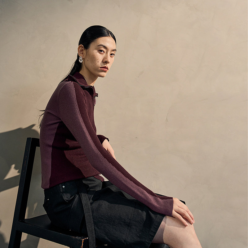 thumbnail for Everyday Chivalrous Style Color-Blocking Merino Wool Knit Top for Women, 2026 Winter New High-End Elegant Base Layer