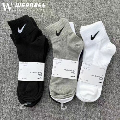 Nike耐克男女袜三双装透气吸汗运动休闲针织中筒袜 SX4706-101
