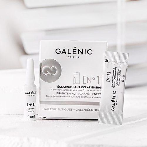 科兰黎VC精华改善暗黄