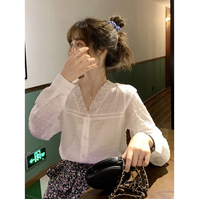 夏季2020新款甜美温柔风镂空蕾丝花边V领宽松气质长袖衬衫上衣女|ruв категории Женская одежда, рубашка - от Buy2taobao.com для оказания профессиональной услуги покупки агента Taobao