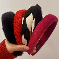 Черный плюш+маленький благовоний красный+черно -белый поперечный поворот+красный бархат