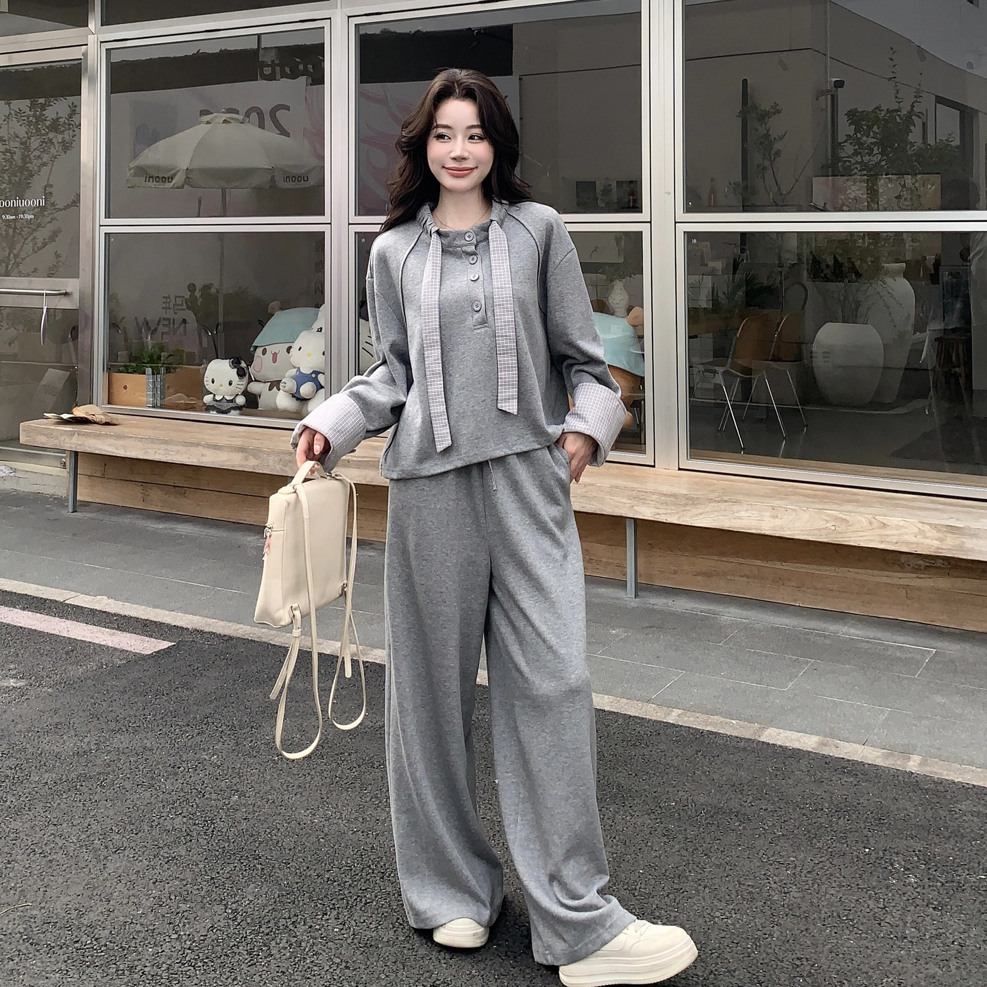现货 26秋季新款卫衣长裤屁帘三件套