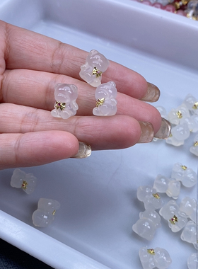 14x11mm白玉髓小熊1个