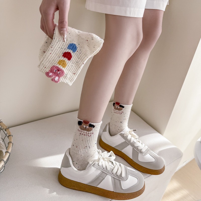 女袜子毛绒小兔秋冬中筒袜ins潮韩国可爱甜美卡通长袜小碎花