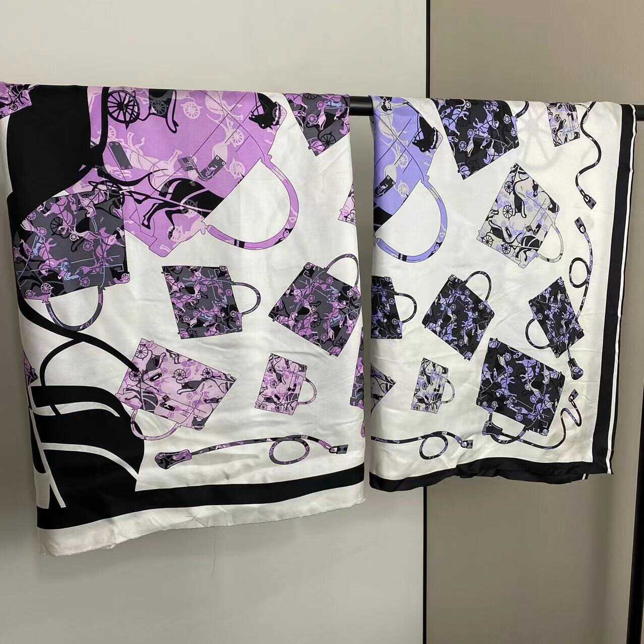 100桑蚕丝 欧美丝巾新款经典马车包包图案丝巾  半成品方巾料