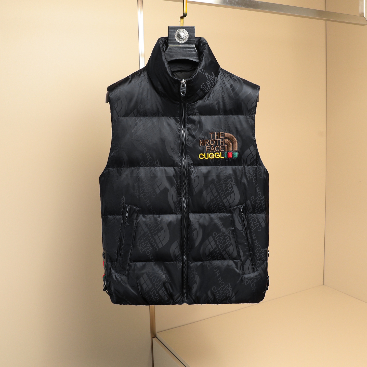 秋冬男士立领羽绒马甲90绒28024P230，男装羽绒服，电商D302