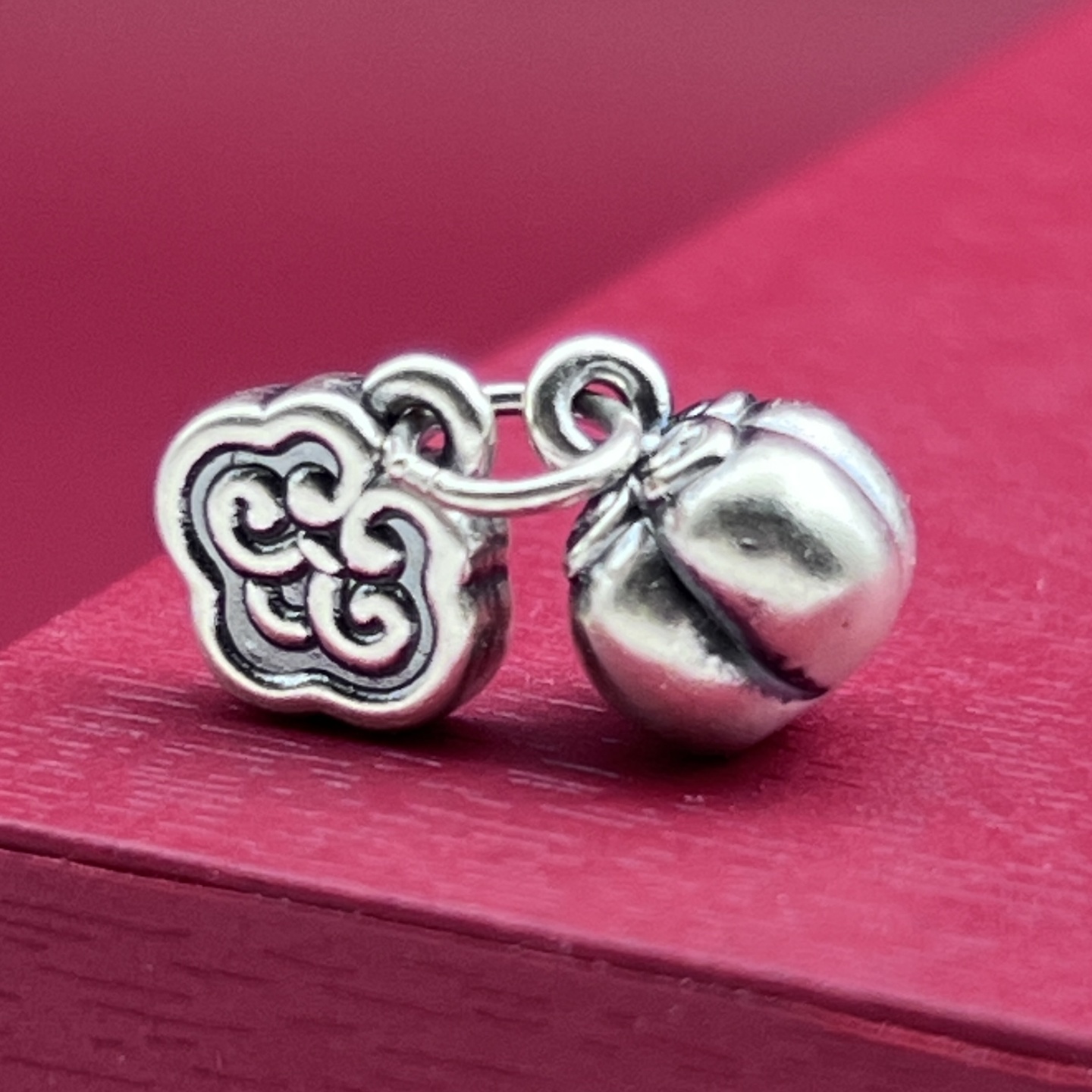 足银9999古法祥云好柿小吊坠