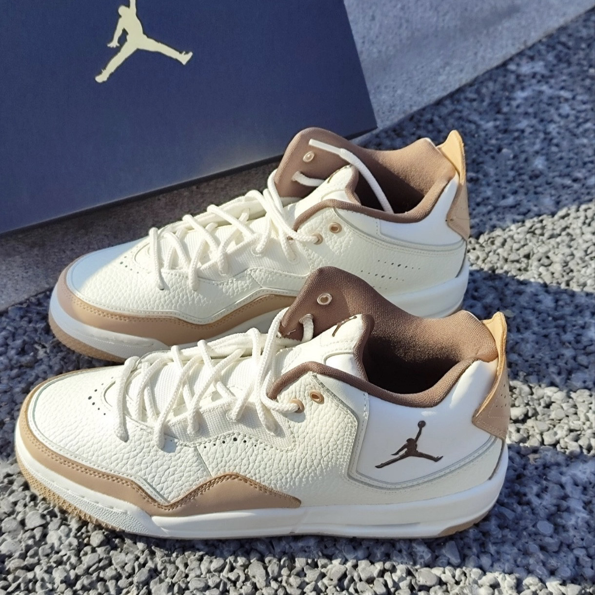 Air Jordan Courtside 23 美拉德男女童低帮休闲篮球鞋FQ6861-121