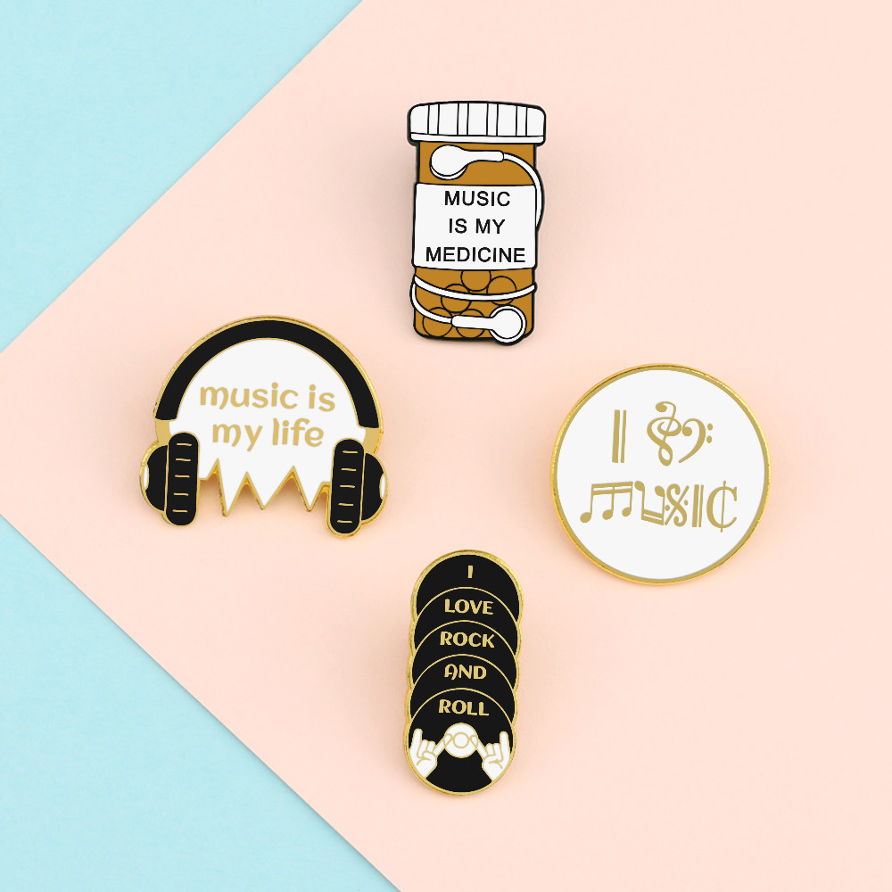 胸花音乐卡通可爱字母耳麦音符合金胸针衣服包包大衣装饰扣针徽章
