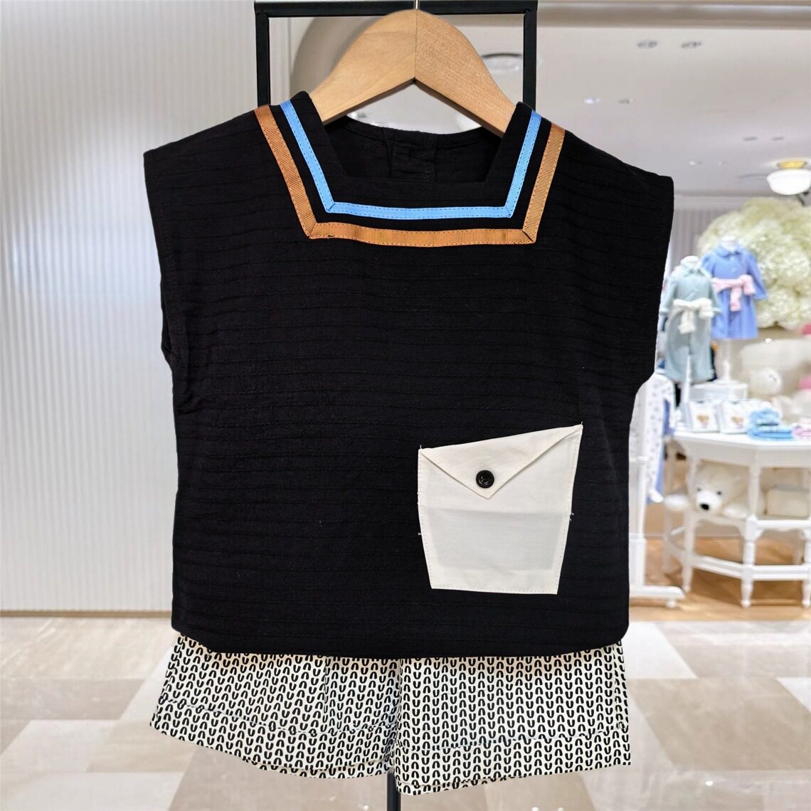 清仓款夏款男童宝宝砍袖背心印花短裤帅气两件套装QC6040904