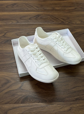 高级软糯牛皮小白鞋女外贸简约百搭平底休闲板鞋白色复古德训鞋夏