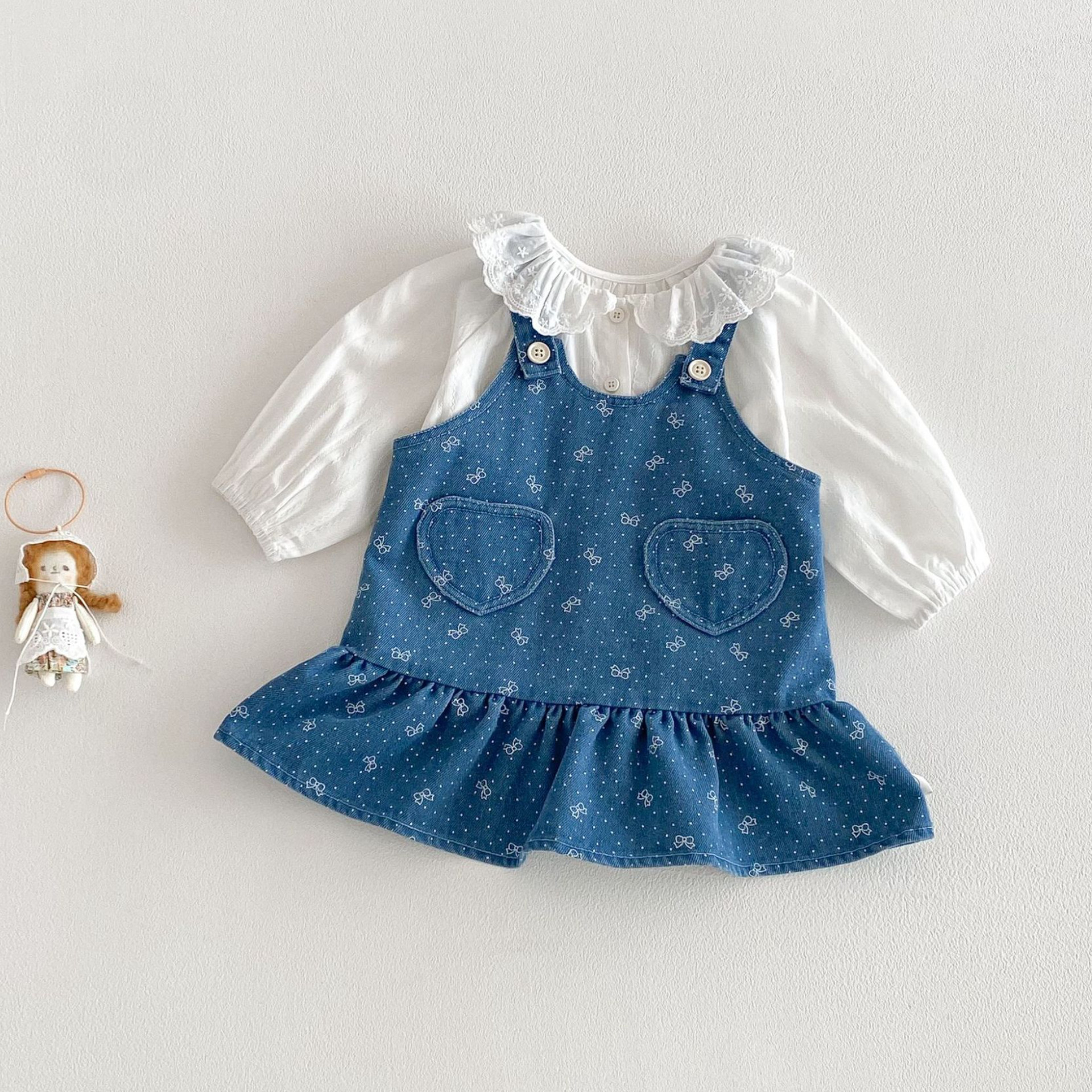 女童洋气美牛仔裙春秋季春装宝宝蝴蝶结连衣裙韩版儿童吊带裙子潮