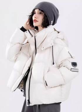2026年冬季短款羽绒棉服时尚保暖休闲棉服女式宽松加厚面包服外套