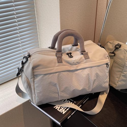 大容量旅行包女时尚轻便手提斜挎