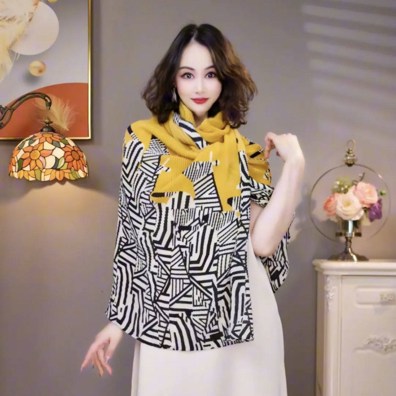 2026春秋新款黄色斑马压皱棉麻围巾女丝巾时尚百搭高级感外搭披肩 - 实物图