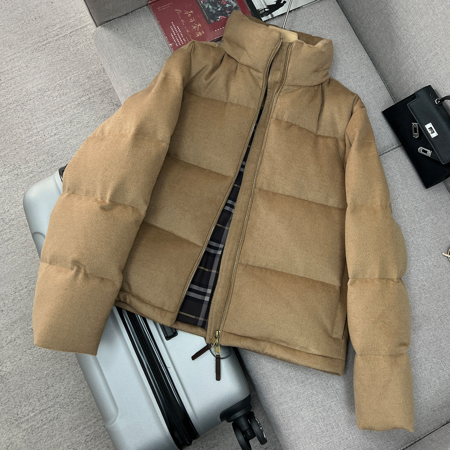 山羊绒+羊毛~90鹅绒立领连帽短款羽绒服女加厚保暖面包服百搭外套,女装/女士精品,羽绒服,淘宝优惠券,粉丝福利购,淘宝优惠卷